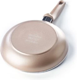 GreenPan Cambridge Koekenpan 28cm - Brons - Inductie - PFAS-vrij 29 GreenPan Cambridge Koekenpan 28cm - Brons - Inductie - PFAS-vrij -Greenpan Winkel 1146x1200